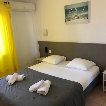 Le Bleu Marine Hotel 2*