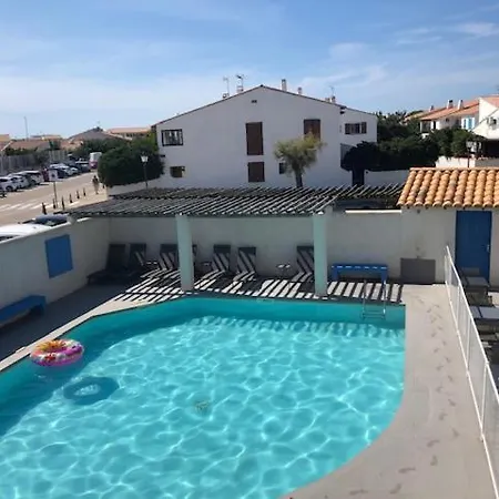 Le Bleu Marine Saintes-Maries-de-la-Mer