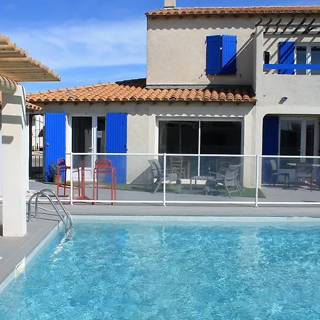 Le Bleu Marine Hotel 2*